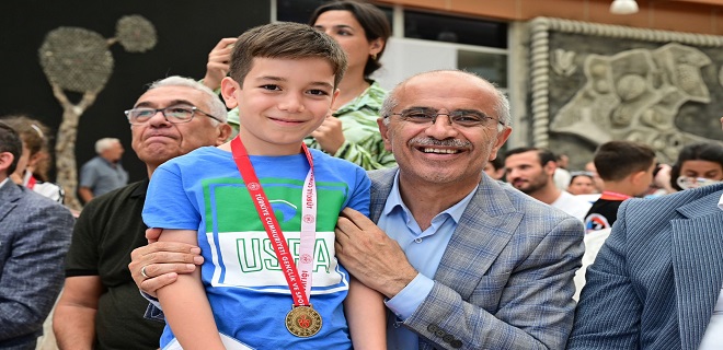 7. Uluslararası Altın Kayısı Satranç Turnuvası ödül töreni