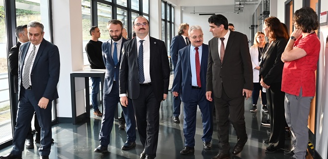 Beş Üniversite Arasında, Tıbbi ve Aromatik Bitkiler Odaklı İş Birliği Protokolü İmzalandı