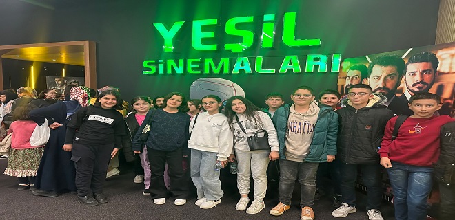 İlk 5’e giren 120 öğrenci sinema gösterimi ile ödüllendirildi