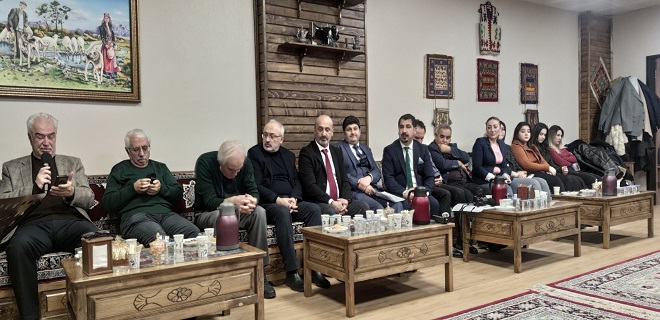 Sivas Turizm Derneği Şiir ve Şehir Sohbetleri Programı Düzenledi