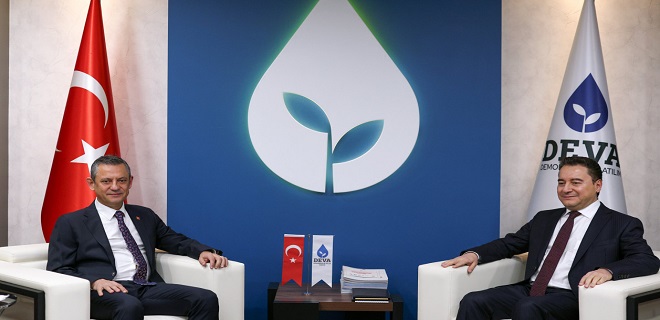 Özgür Özel'den DEVA Partisi'ne ziyaret: Babacan'dan adaylık ve hukuk vurgusu