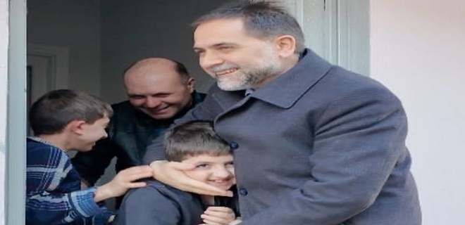 Başkan Uçar geleneği bozmadı, geçen yıllarda olduğu gibi bu ramazan‘da da personeline iftarlık dağıttı.