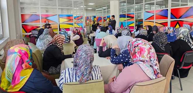 Malatya Büyükşehir Belediyesi Aile Yılı Kapsamında Seminer Düzenledi.