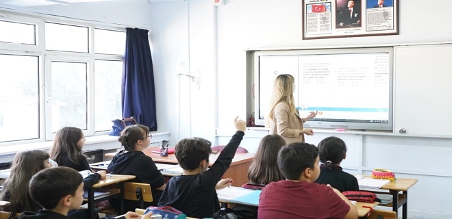 Öğretmenlerin il içi isteğe bağlı yer değiştirmelerine ilişkin duyuru yayımlandı