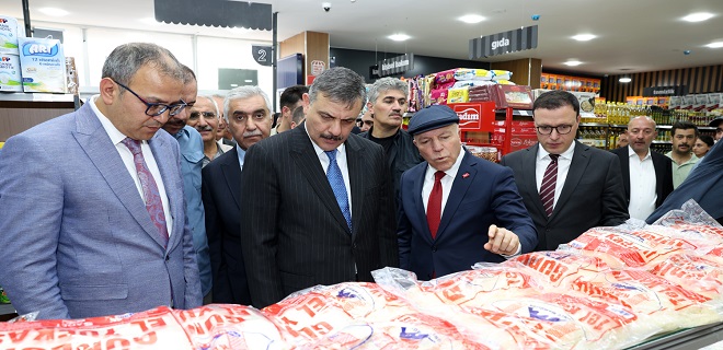 UCUZ VE EKONOMİK ALIŞVERİŞİN ADRESİ HALK PAZARI DÖRDÜNCÜ ŞUBESİNİ SANAYİDE AÇTI