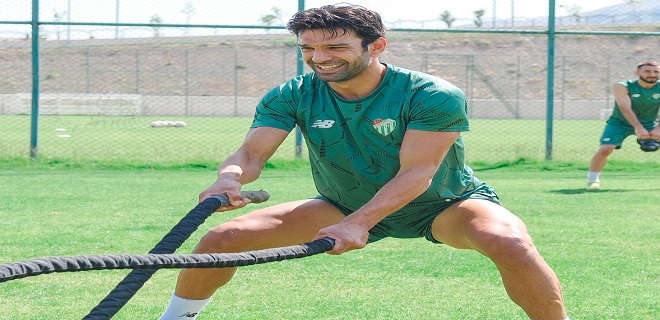 Bursaspor Çalışmalarına Devam Ediyor