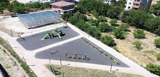 Battalgazi’de Parklar Yenilendi, Yeşil Alanlar Genişletildi