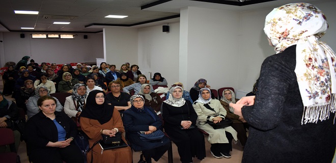Kadın Meclisi “ Kronik Hastalıklar ve Tedavi Yöntemleri” Programında Bir Araya Geldi