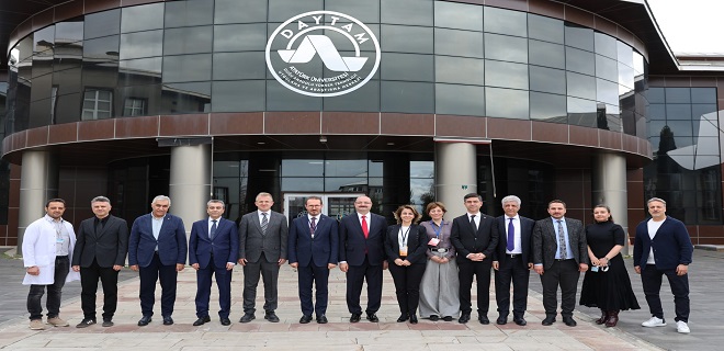Sağlıkta Stratejik İş Birliği: Bakan Yardımcısı Birinci’den Atatürk Üniversitesine Ziyaret