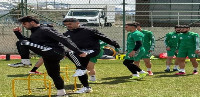 Mavi-Beyazlılar Sivas mesaisinde