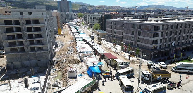 Bayram Öncesi Çarşı Merkezinde Yaya Yoğunluğu Rahatlayacak