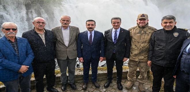 Erzurum’un Saklı Cenneti Tortum Şelalesi’ne Bayram Daveti