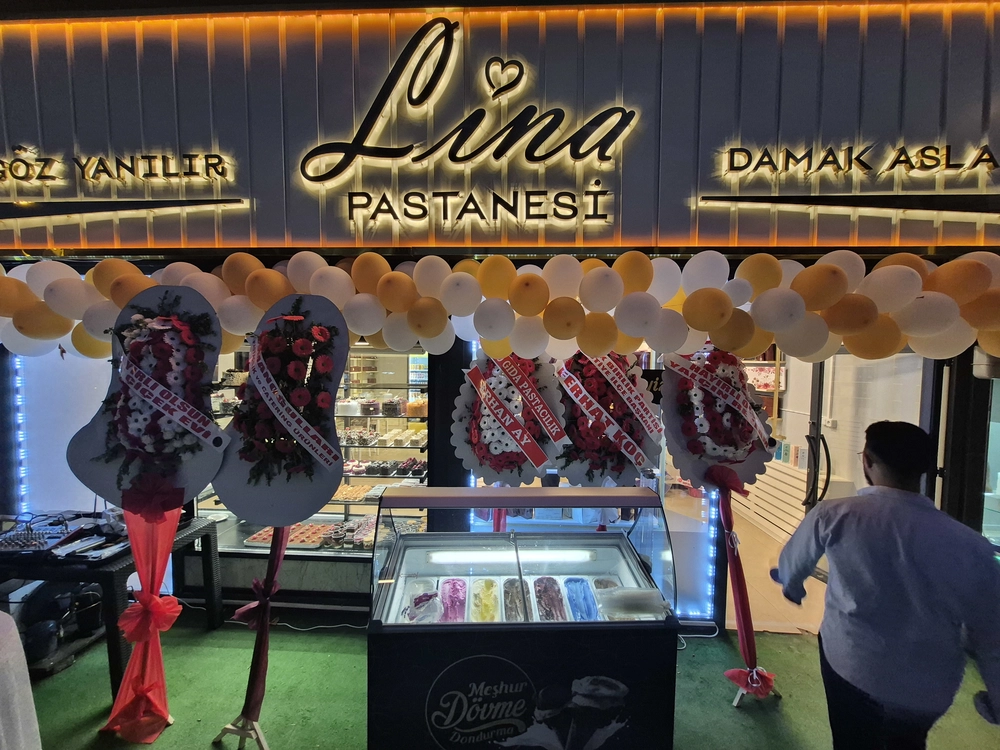 Lina Pastanesi Görkemli Bir Açılışla Kapılarını Açıyor