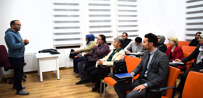 Sivil Toplum Atölyeleri’nin Dördüncü Dersinde “STK Kamu ve Özel Sektör İş Birliği” Konusu ele Alındı