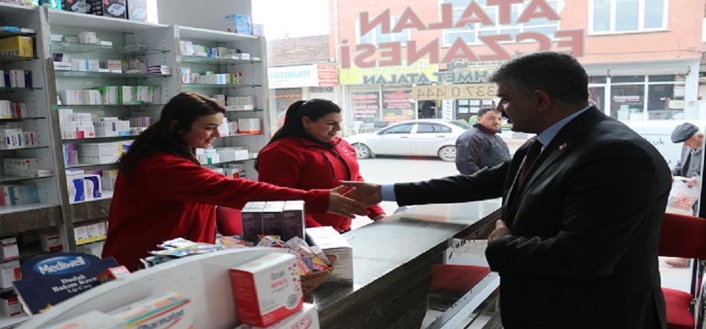 CHP'li Karakuş , Eskimalatya Merkez ve Çatyol konteyner çarşı ziyaretlerinde esnafla buluştu