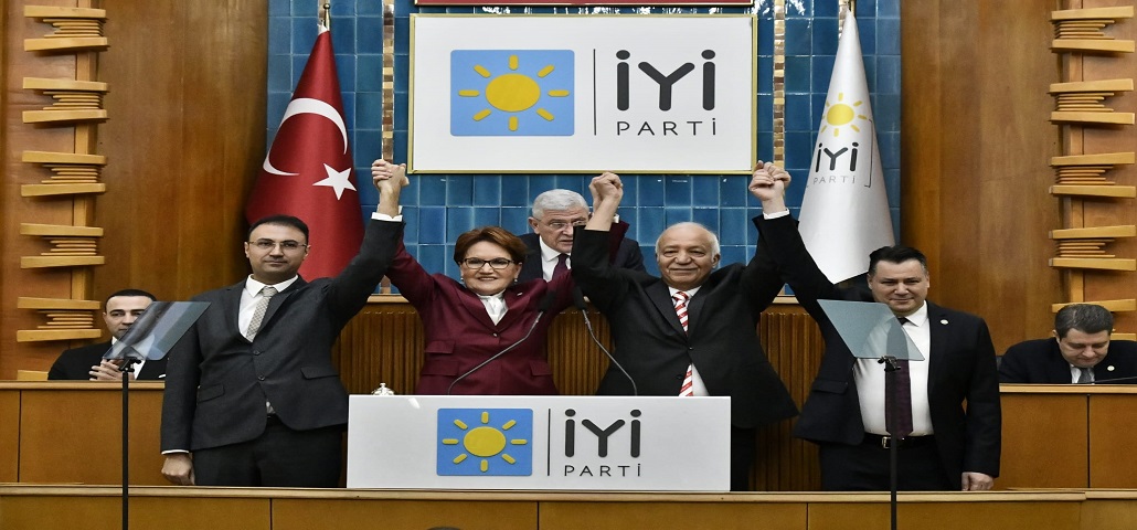 Meral Akşener İYİ Parti Malatya Belediye Başkan Adaylarını Tanıttı