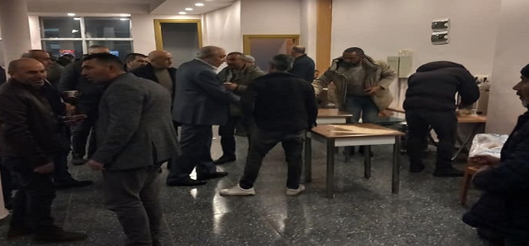 Kılıç; Çat’ın çevresini değiştirmek için kollarını sıvadı.