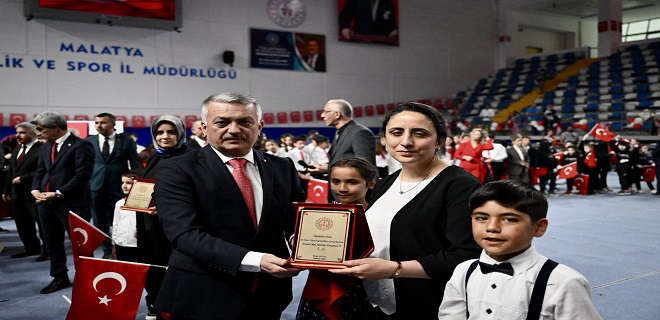 23 Nisan Ulusal Egemenlik ve Çocuk Bayramı Coşku ile Kutlandı