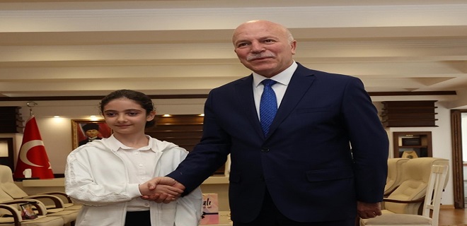 Başkan Mehmet Sekmen’den devraldı.
